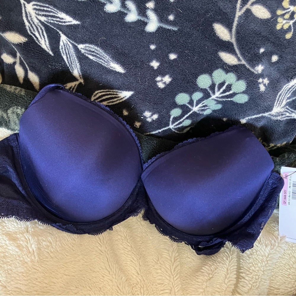 NWT Calvin Klein demi multiway bra